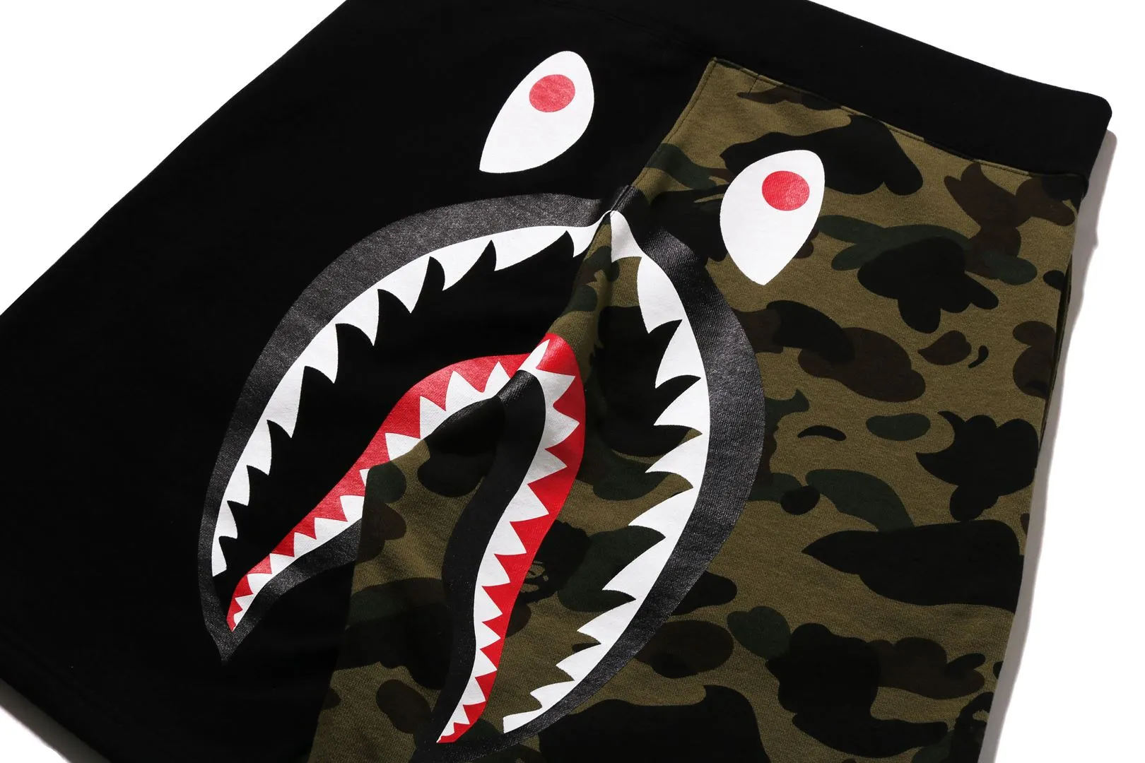 1ST CAMO BACK SHARK SWEAT SHORTS MENS