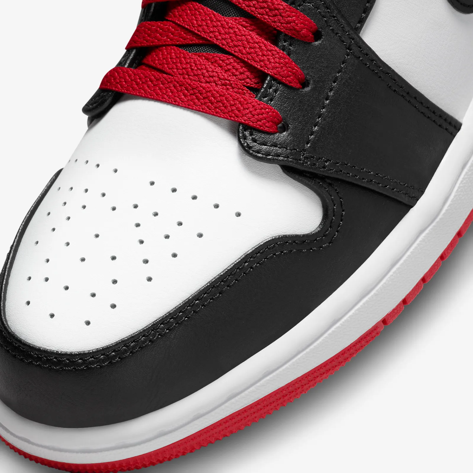 Air Jordan 1 Mid Gym Red Black Toe DQ8426-106