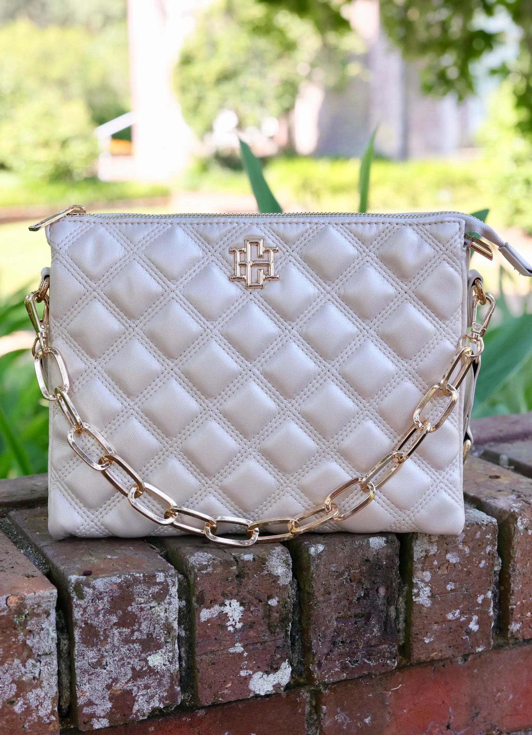 Ariana Crossbody Pearl Quilted DQ RESTOCK END OF SEPTEMBER