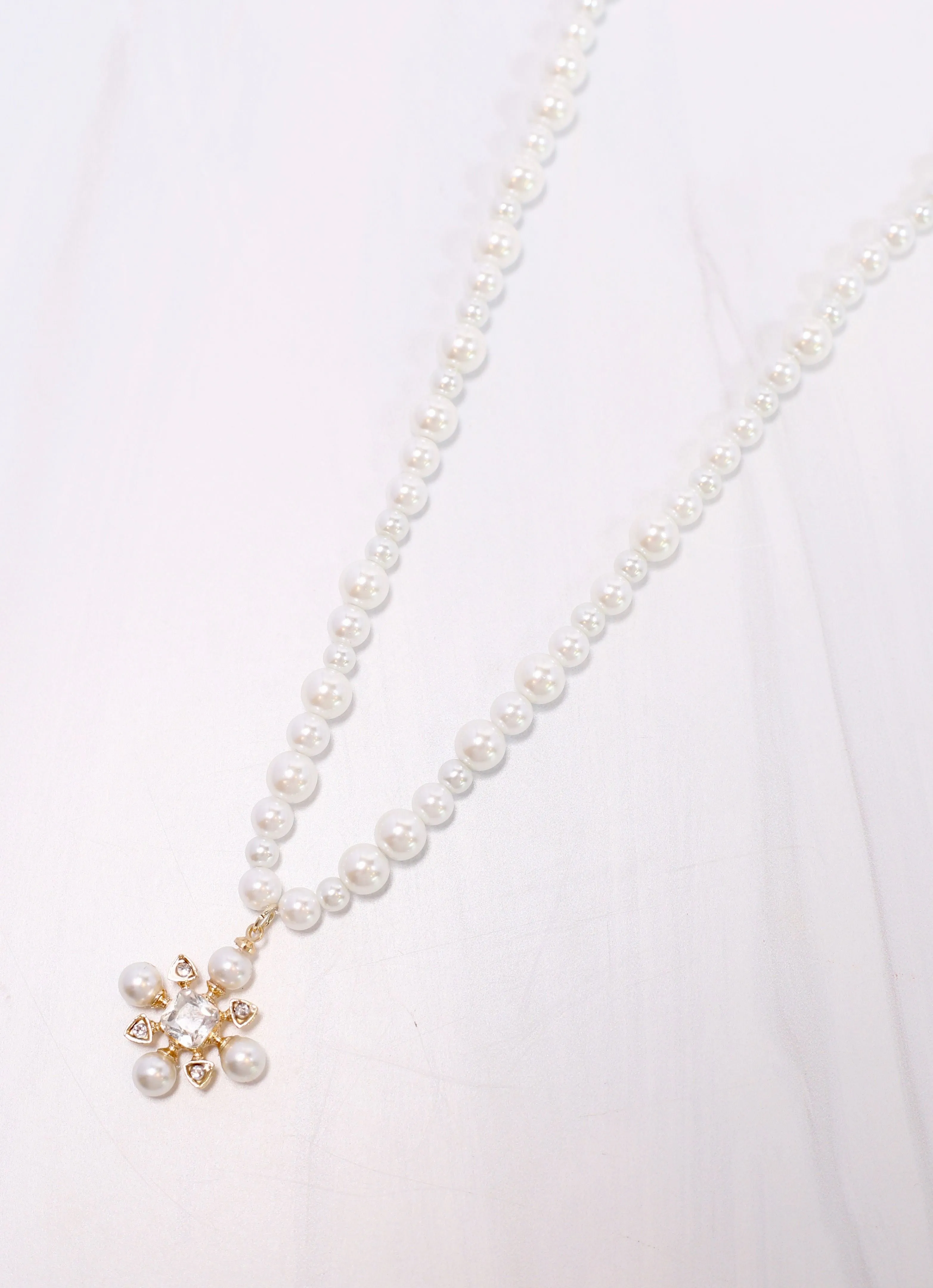 Delia Pearl Necklace with Charm IVORY