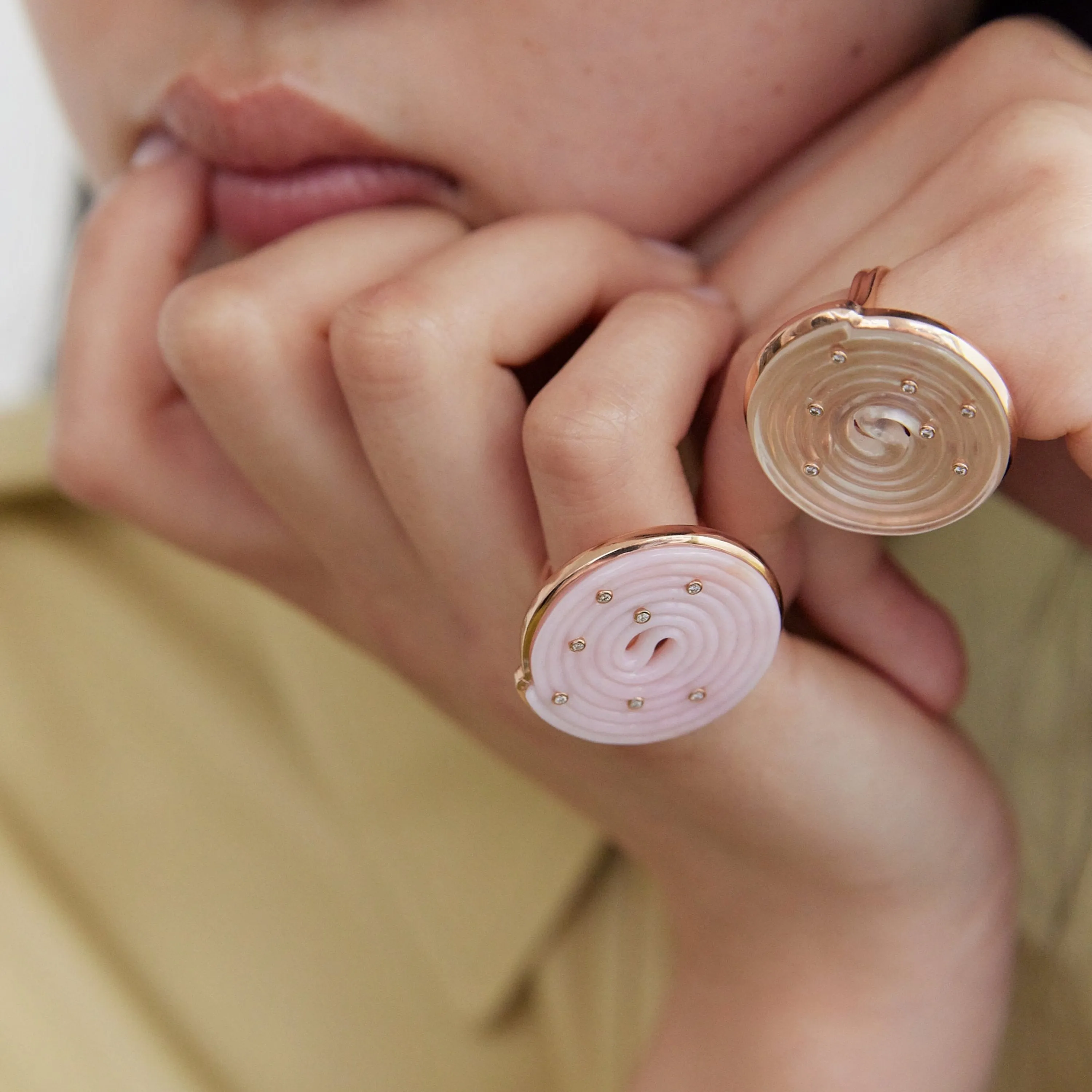 Licorice ring stoned rose gold with milky quartz and diamond