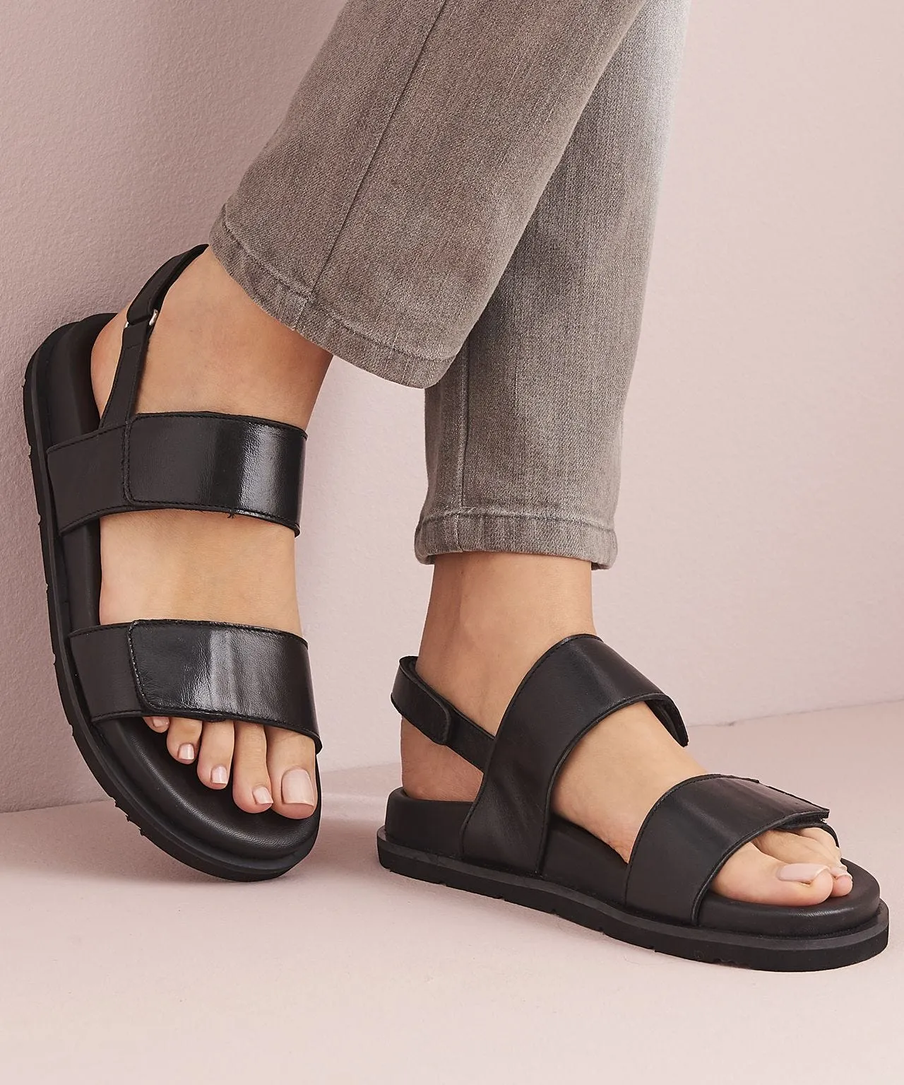 Piedical Sandal