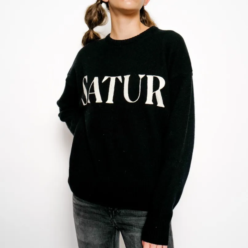 SATUR  |Unisex Street Style Plain V-neck & Crew neck