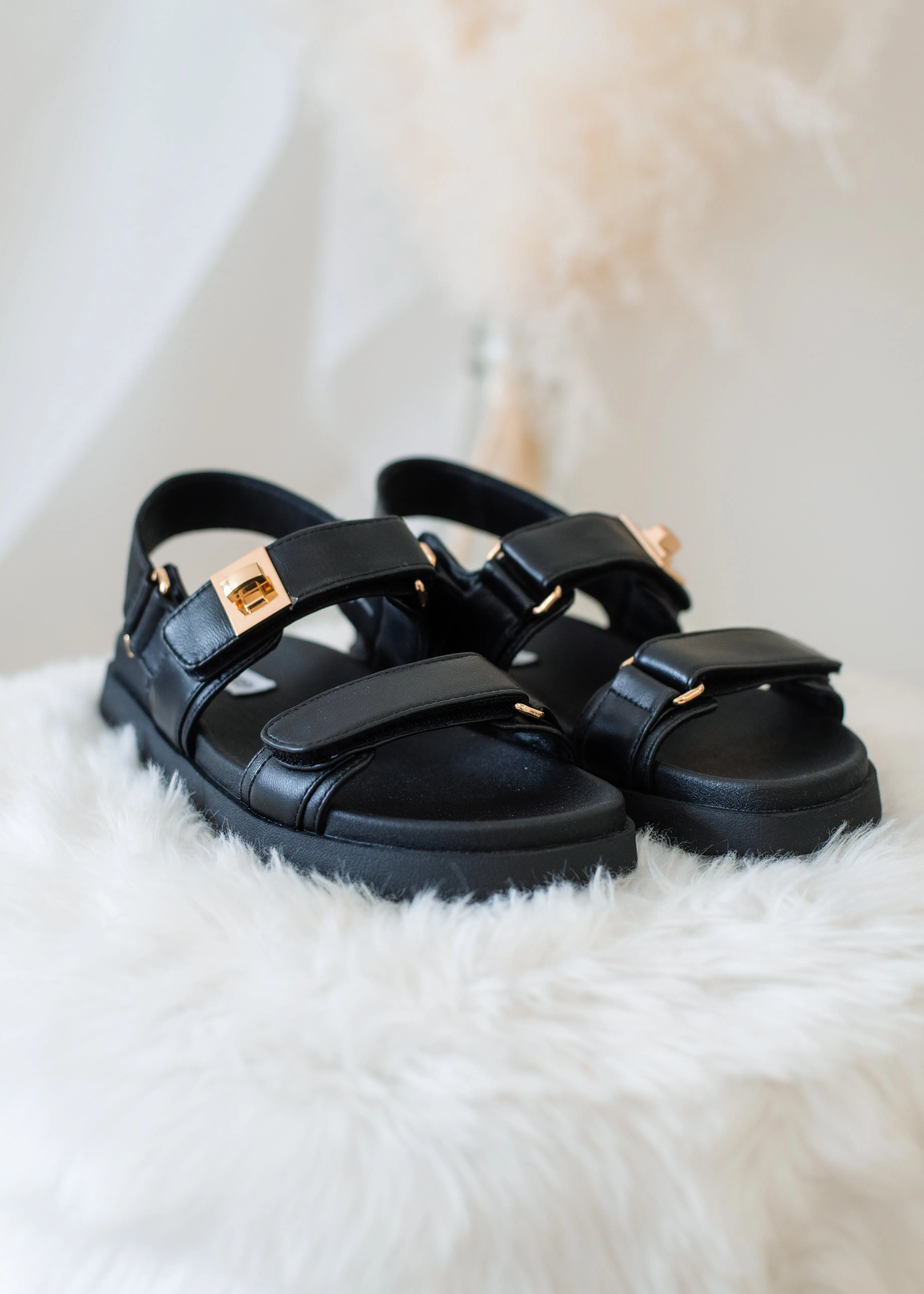 The Mona Sandal