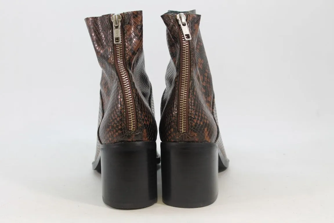 Treasure & Bond Farrah Women's Brown Snake Boots 8M(ZAP13803)